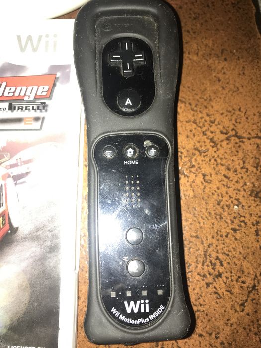 Wii com comando e volante