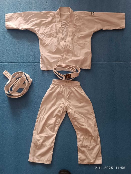 Kimono dziecięce Outshock do karate/judo + pas