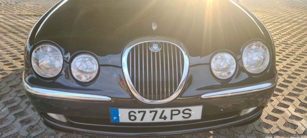 Jaguar S-Type 3.0 V6 GPL – Ano 2000 – Inspeção válida – 260.000 km