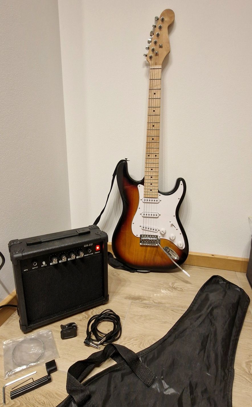 Gitara Elektryczna+wzmacniacz GA-20
