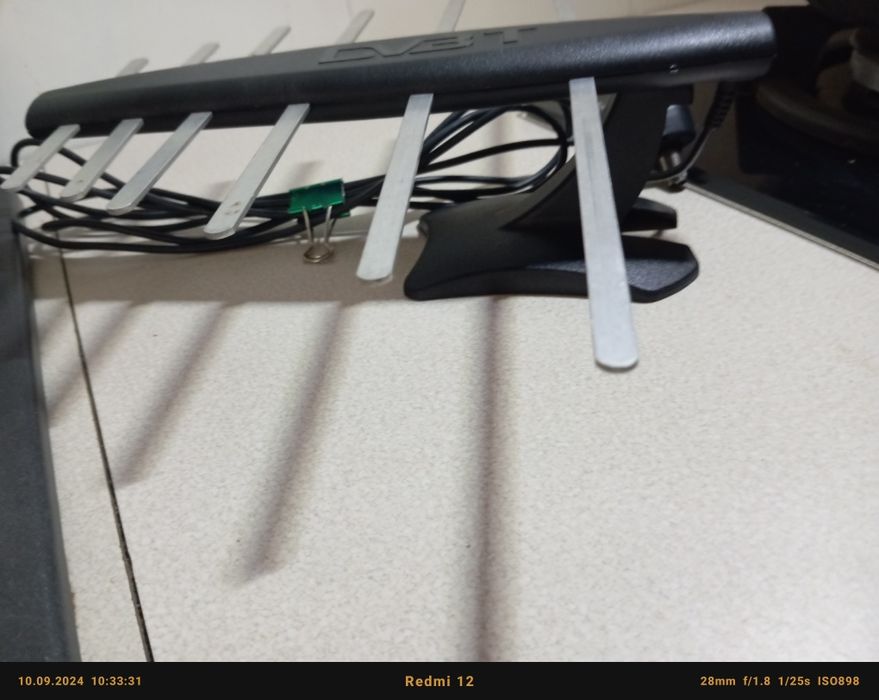 Antena pokojowa, wzmacniacz