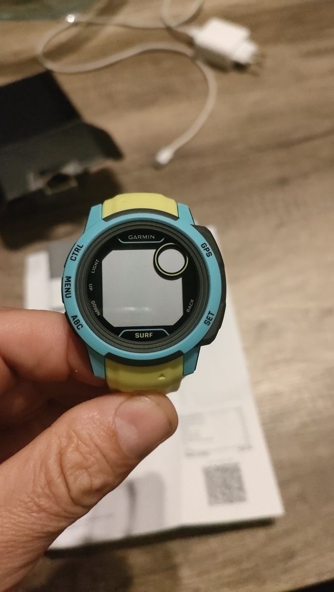 Garminin instict2 novo (surf ,triatlon, BTT,ski ,etc todos desportos)