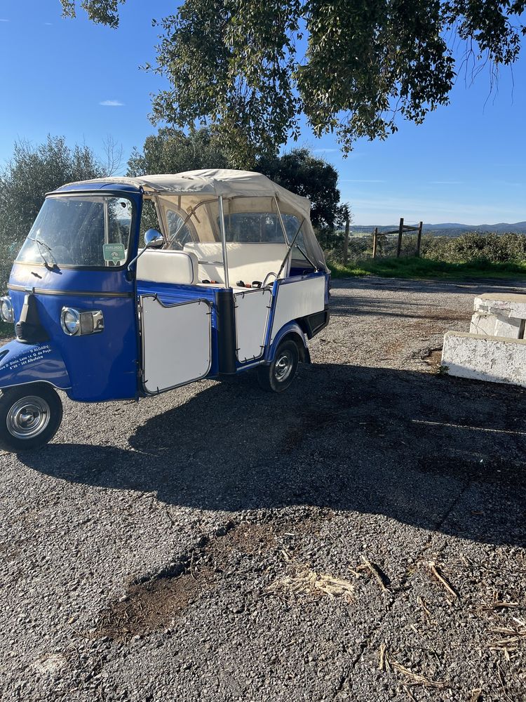 Tuk tuk piaggio Calessino 4 lugares