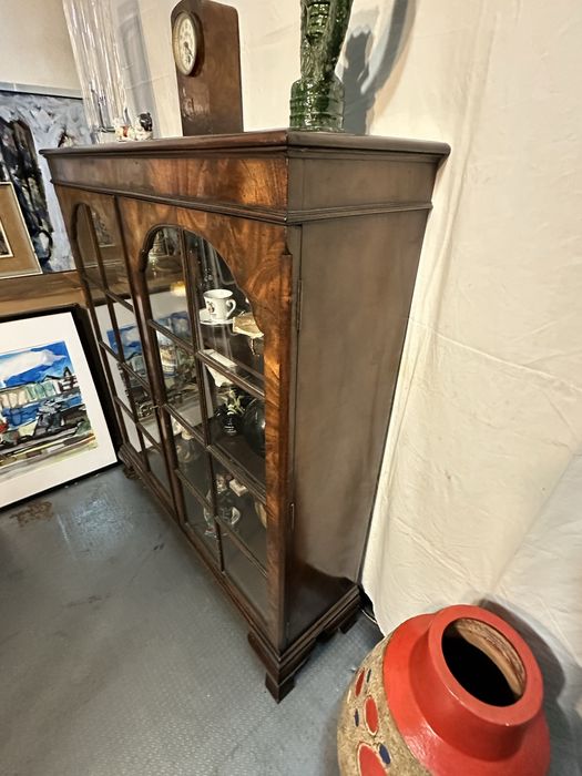 Vitrine inglesa classica  ( marca  da fabrica )