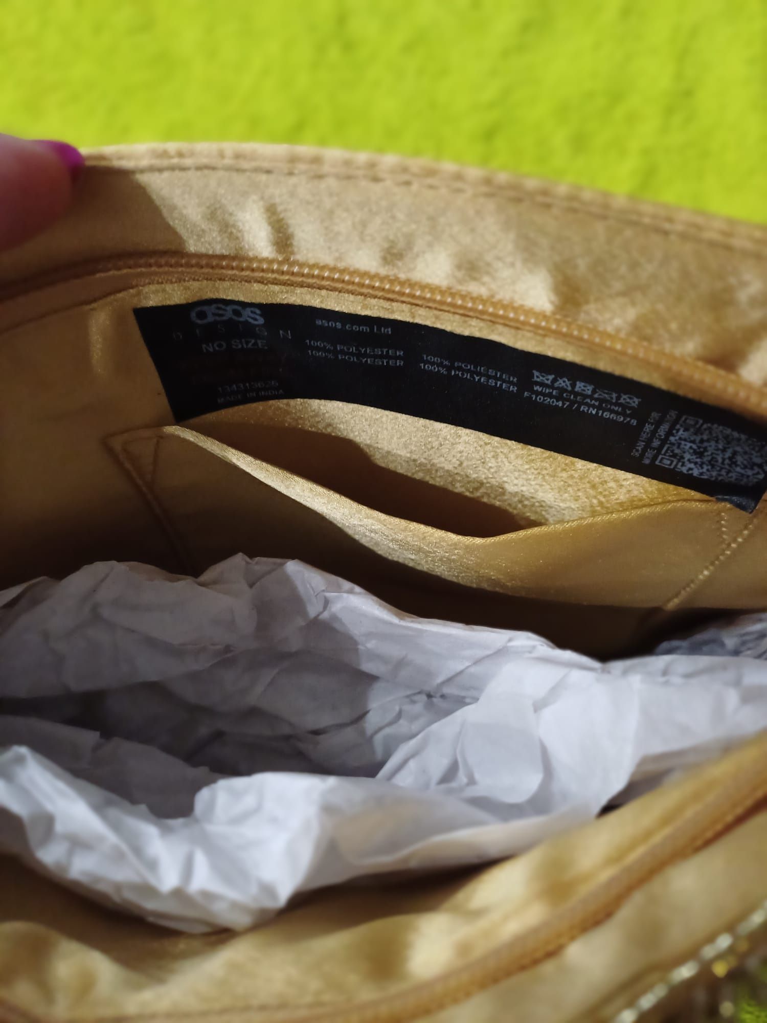 Torebka Asos cekinowa kopertówka z zamkiem Asos