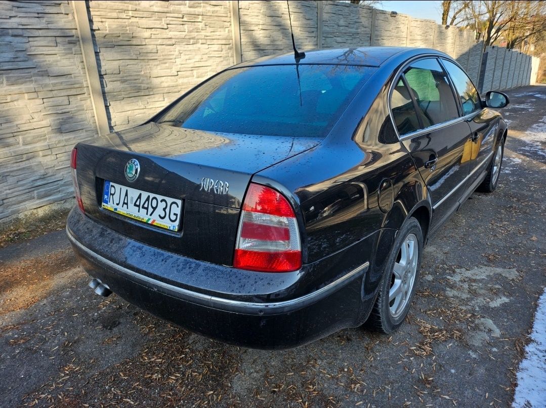 Skoda SuperB I generacji Laurin&Klement