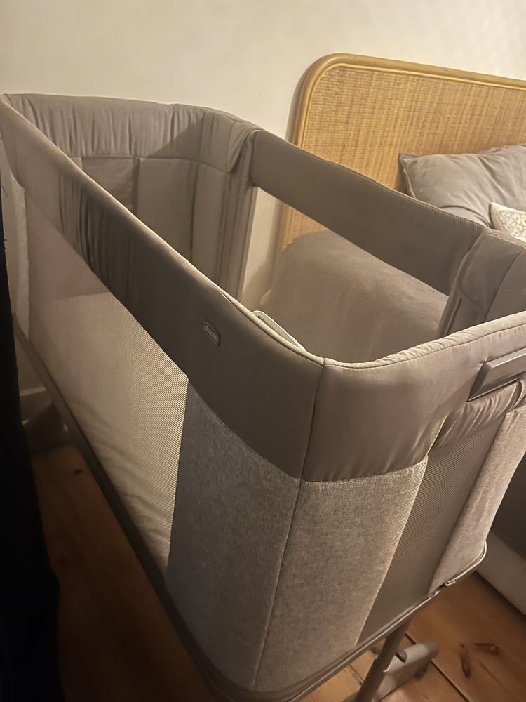Chicco – Berço Next2Me Forever – Almond (como novo)