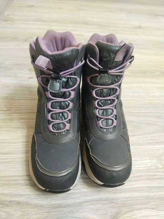 Зимові черевички італійського бренду Geox