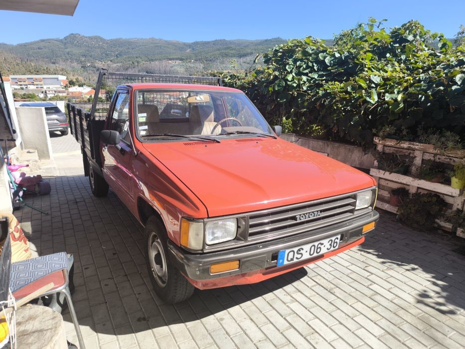 Toyota Hilux 4x2