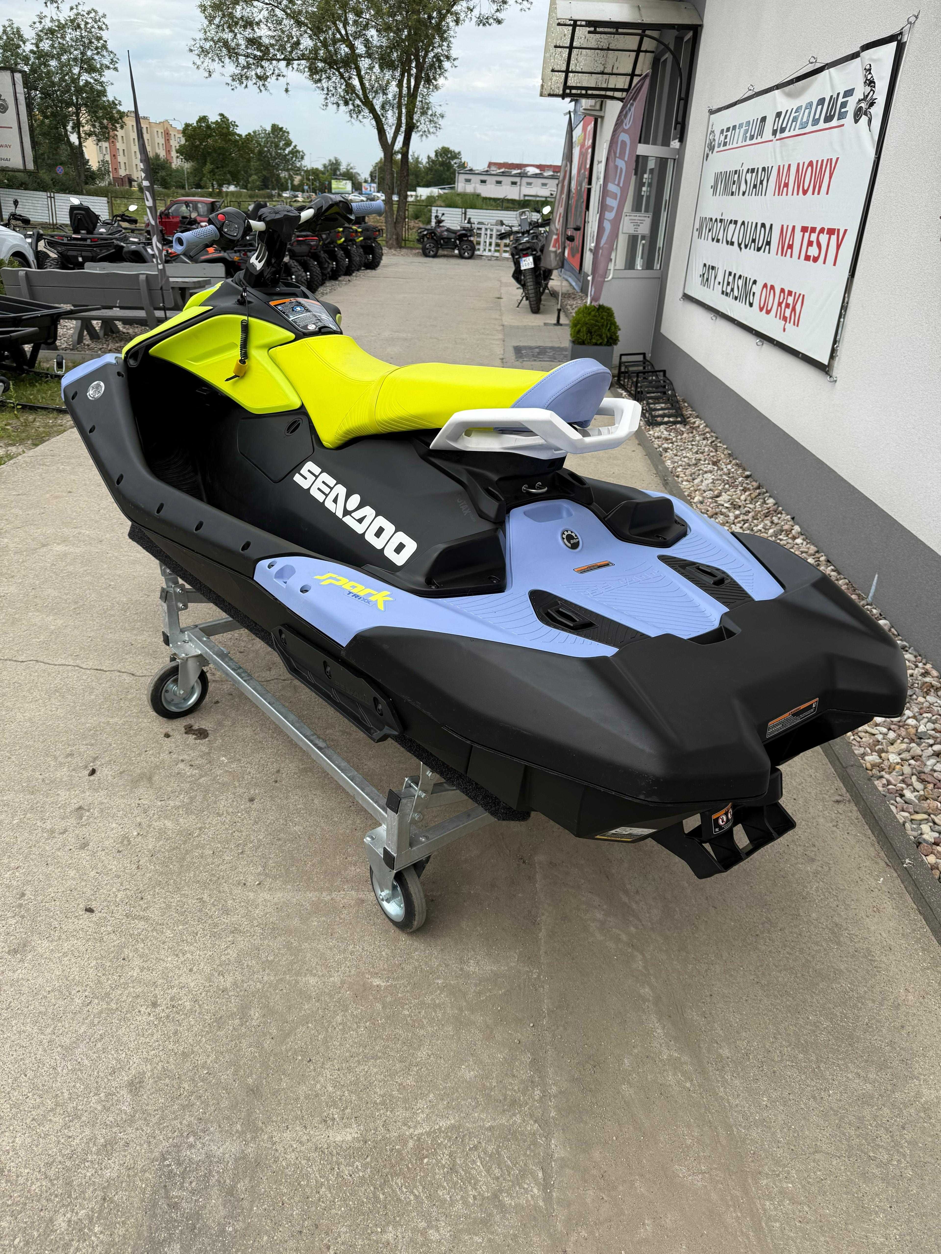 SEA DOO SPARK trix 3up IBR 90km 2024r 32mth