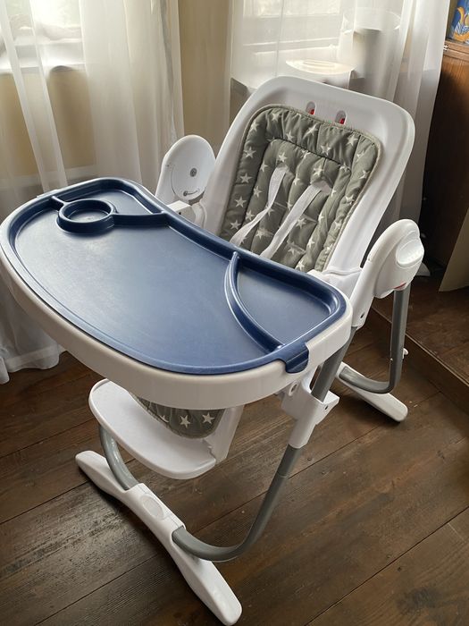 Годувальний столик