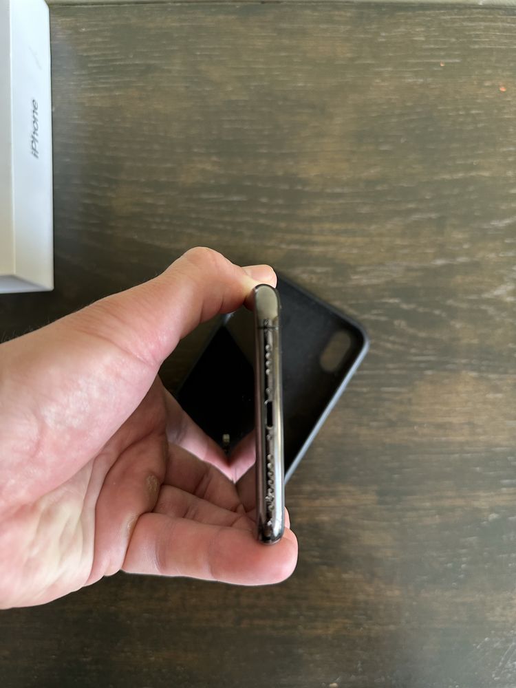 Телефон IPhoneXS