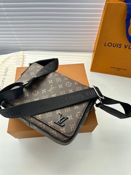 Louis Vuitton District Damier Graphite мужская сумка кожаная коричнева