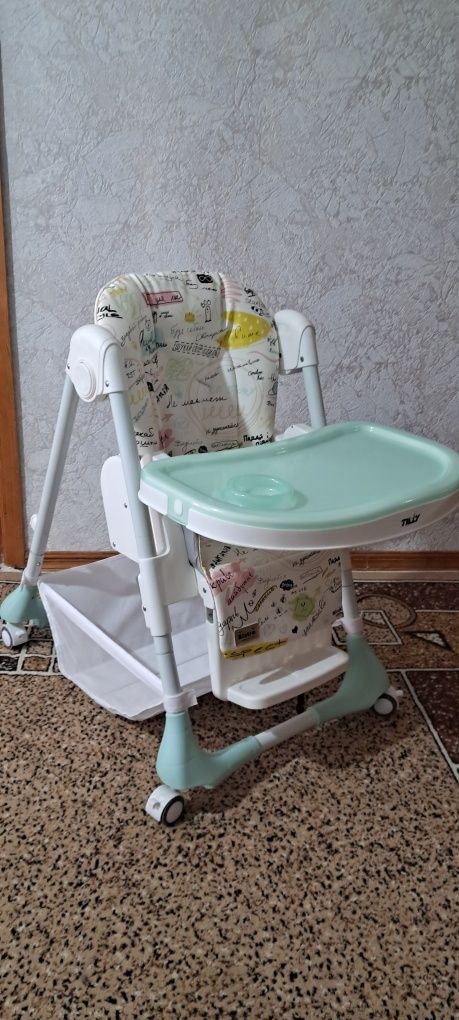 Продам стульчик для кормления BISTRO