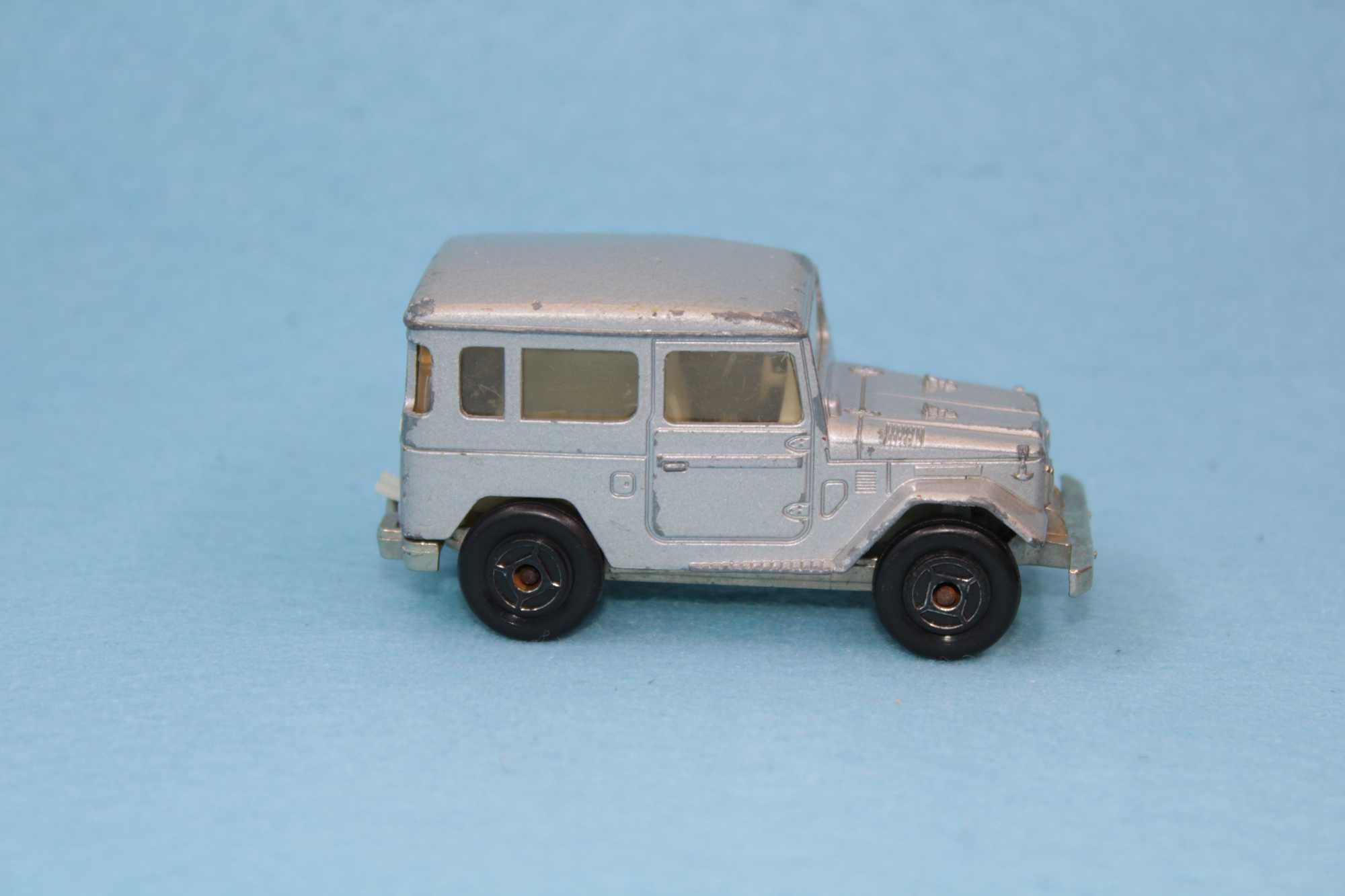 Minaitura antiga Majorette Toyota Land Cruiser