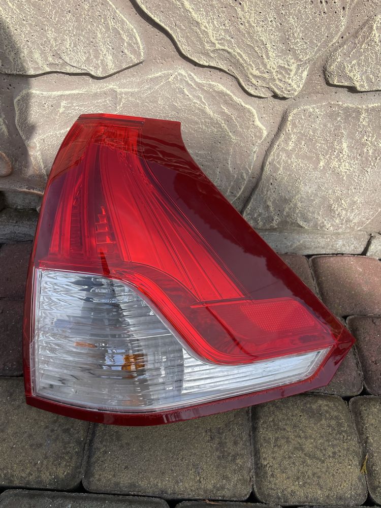 Стоп/ Фонарь задній правий Honda CRV-4