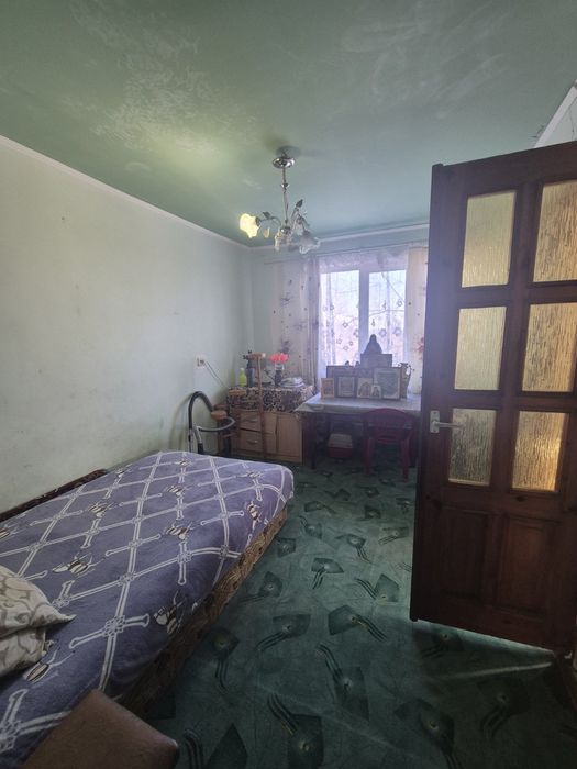 Продам 2-х поверховий будинок в центрі міста