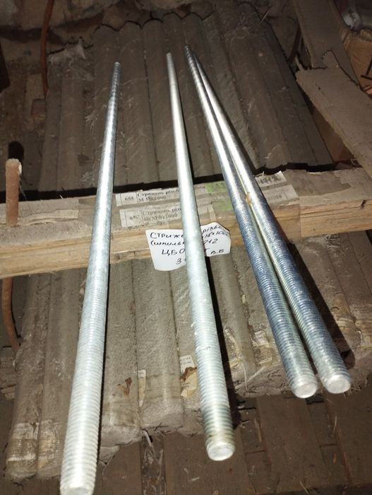 Стрижень різьбовий шпилька оцинкована М10*1000, М18*1000мм,