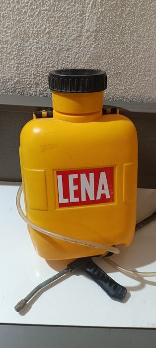 Máquina de sulfatar ,pulverizador Lena
