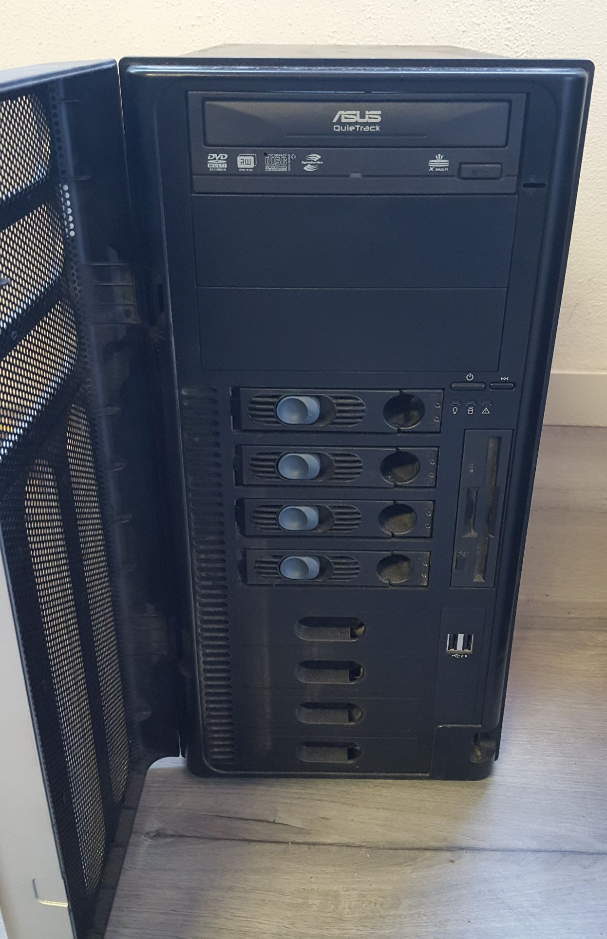 Servidor Tower Server Asus - Modelo TS500 - E4 Server | 2 x Dual Core