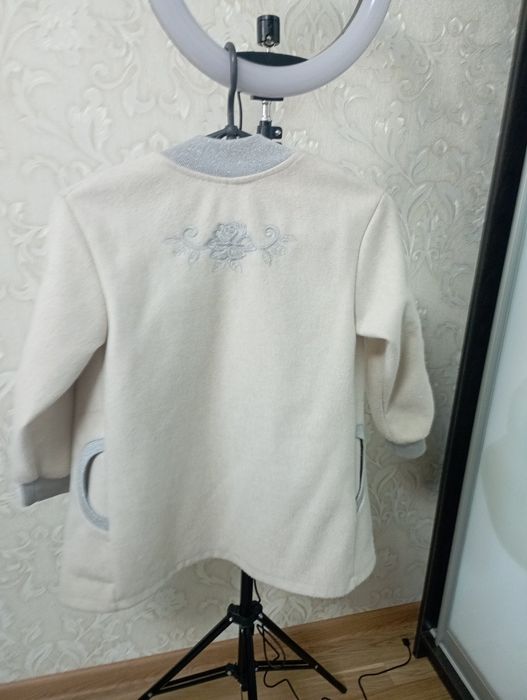 Стильний кардиган для дівчаток