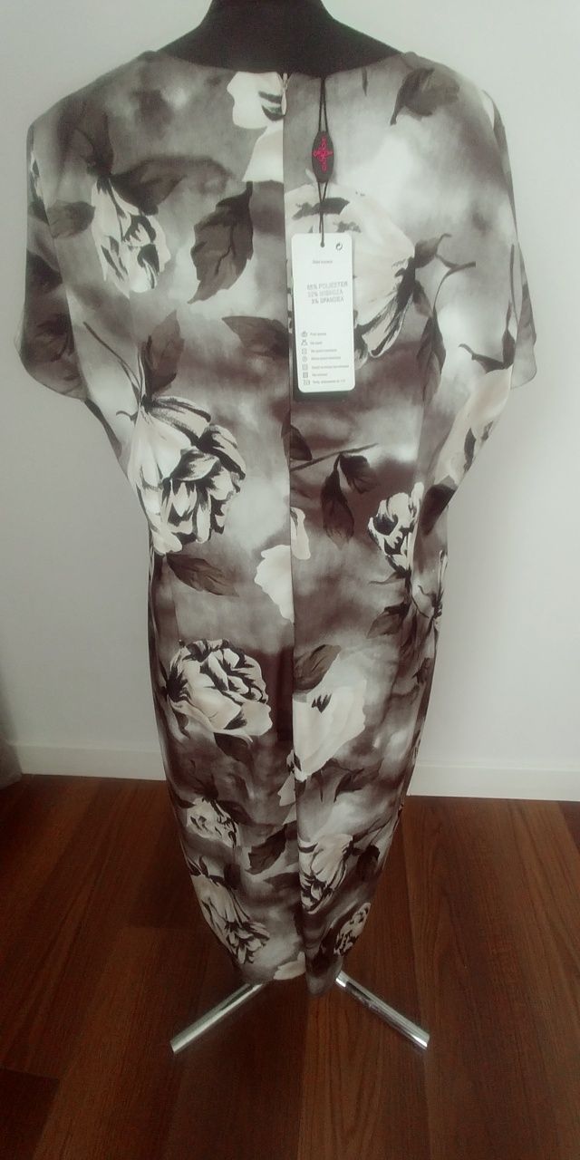 Elegancka sukienka r. 50