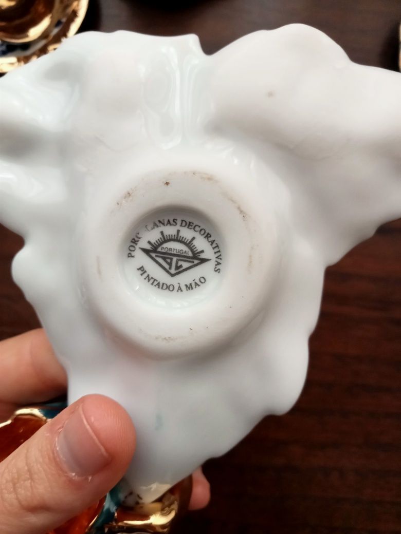 Mini chávena de porcelana de coleção