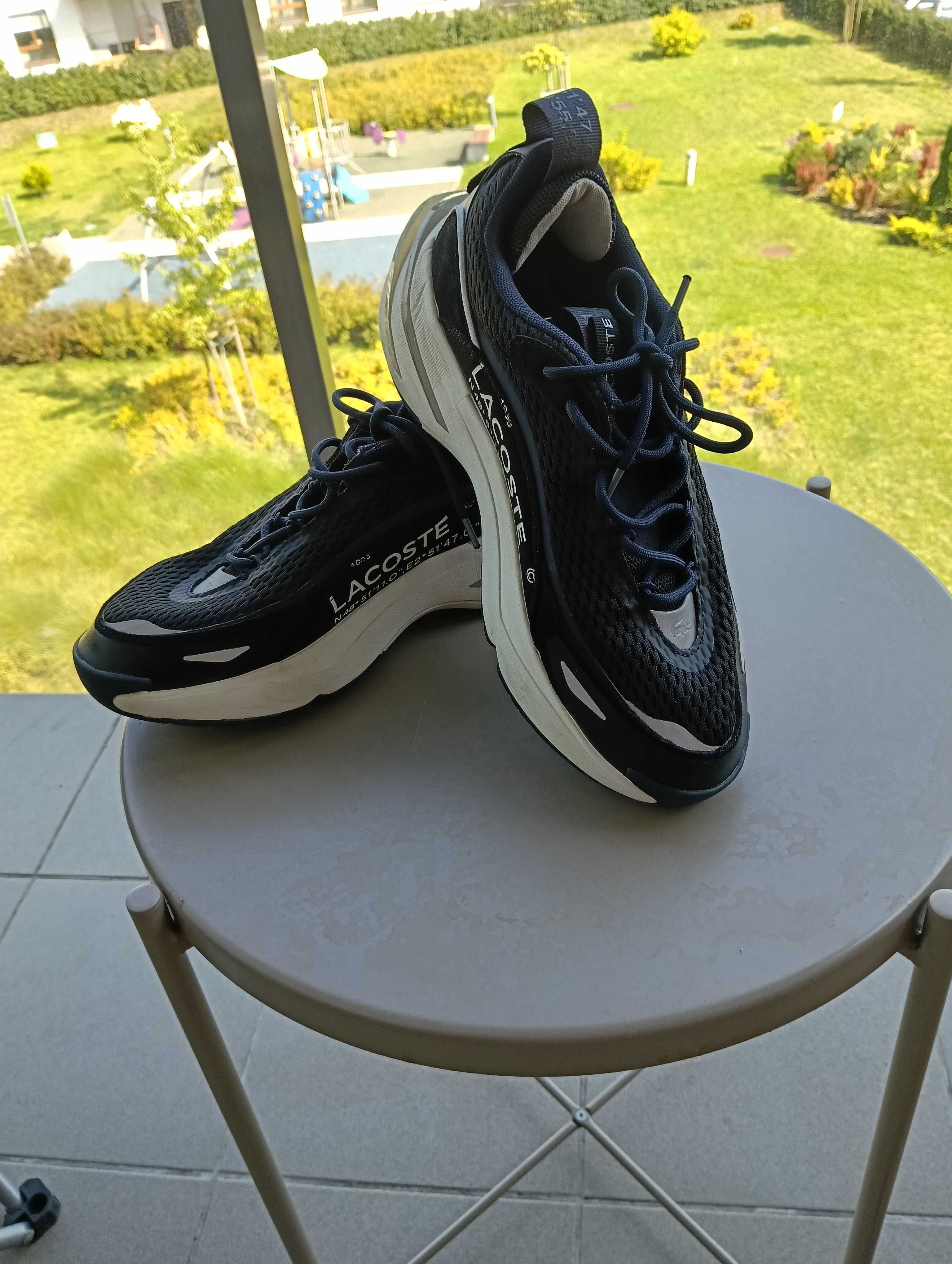 Prawie nowe buty, zalożone dwa razy, ale nie pasuje rozmiar.