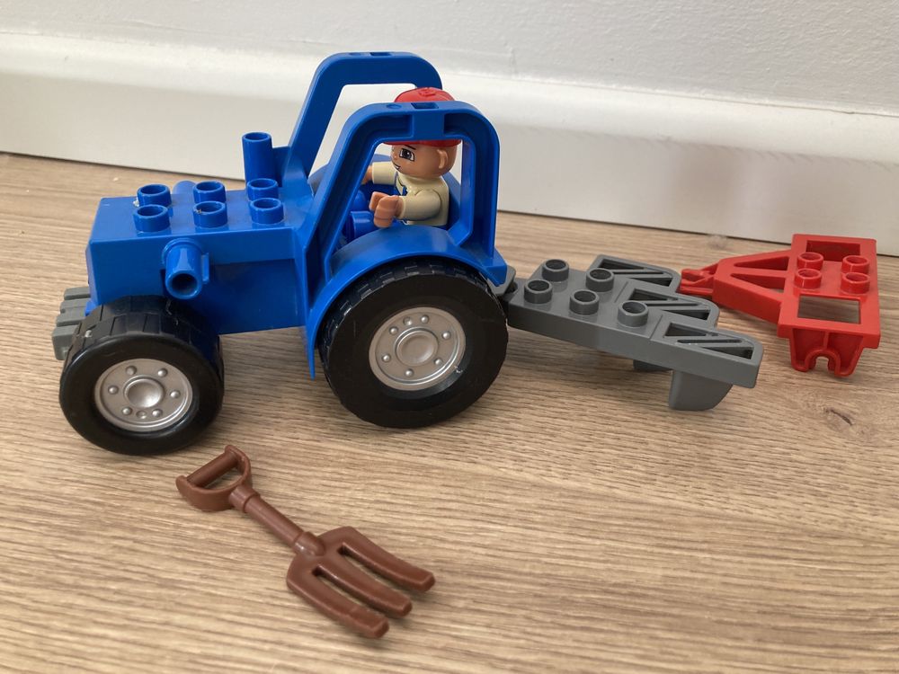 Lego duplo traktor