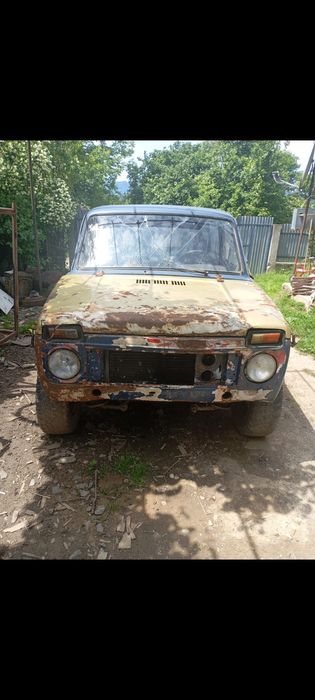 Ваз нива 2121 на ходу