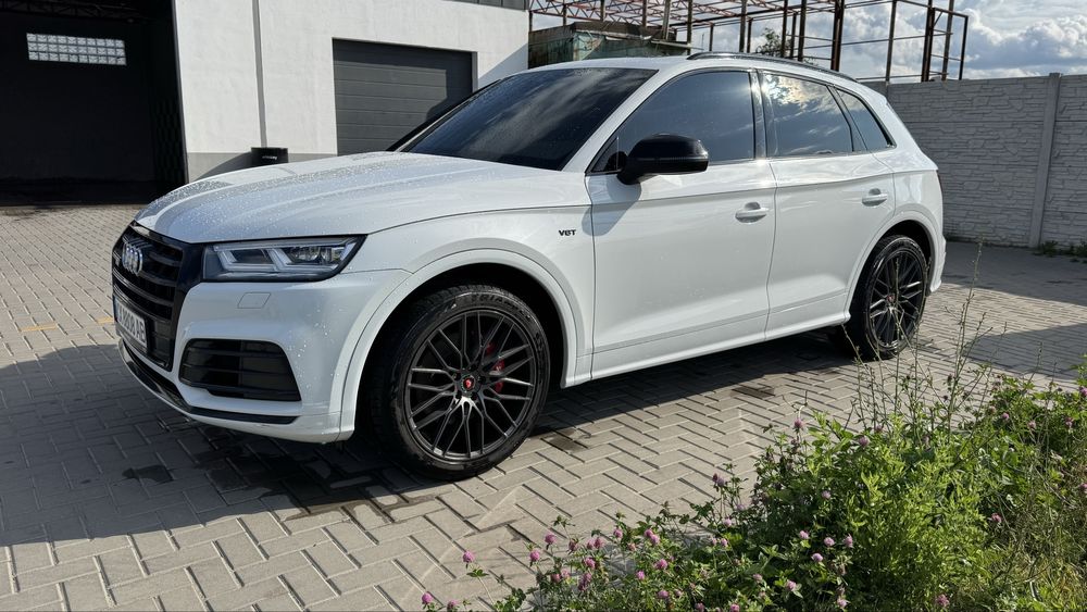 Audi SQ5 2019 год