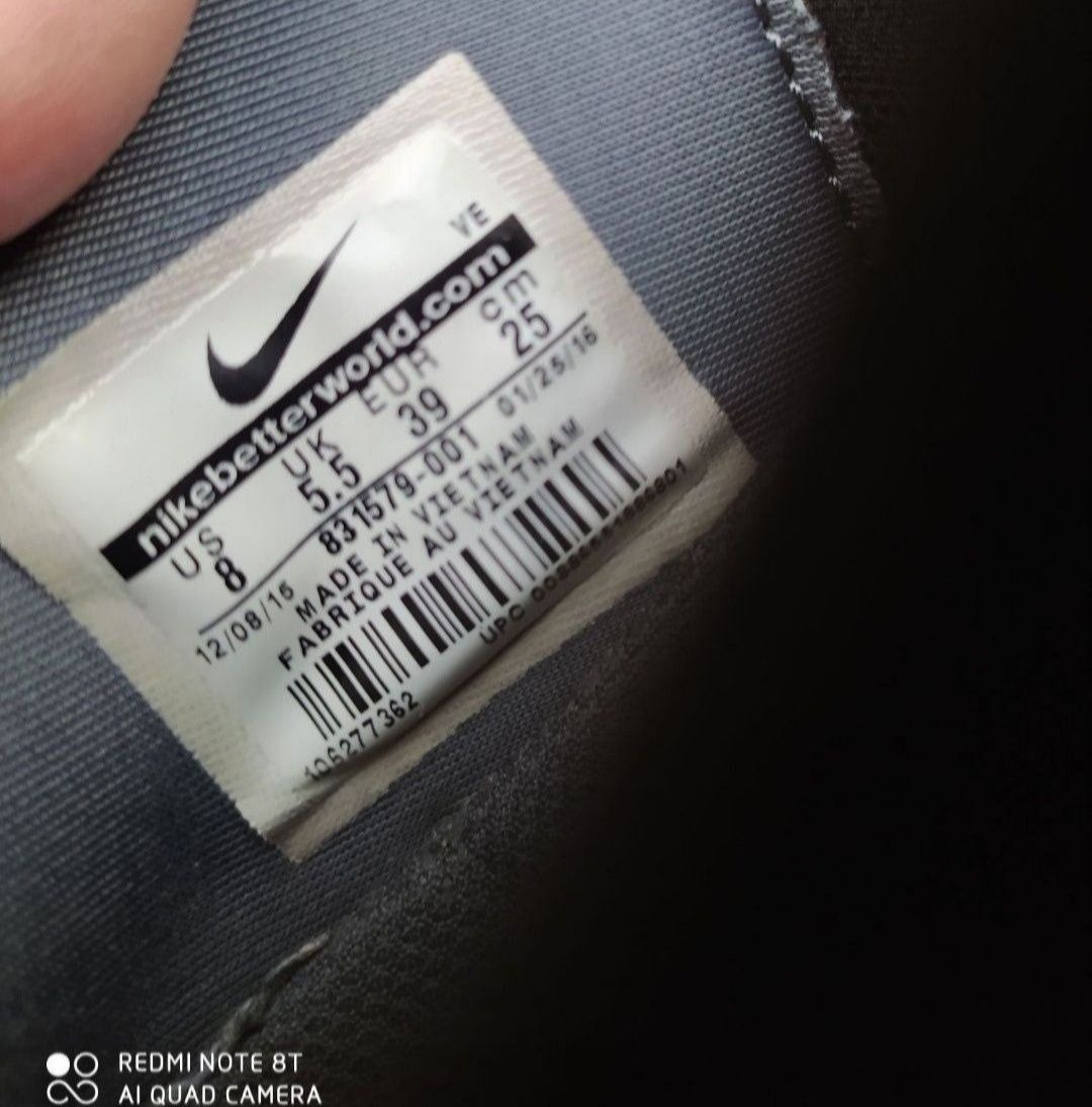 Ecco Nike 39 кросівки на дівчинку легкі взуття не фізкультуру