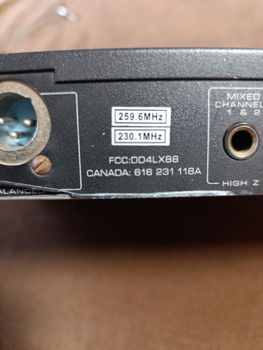 Радіосистема SHURE LX-88-II 2 мікрофона
Радіомікрофон для проведення в