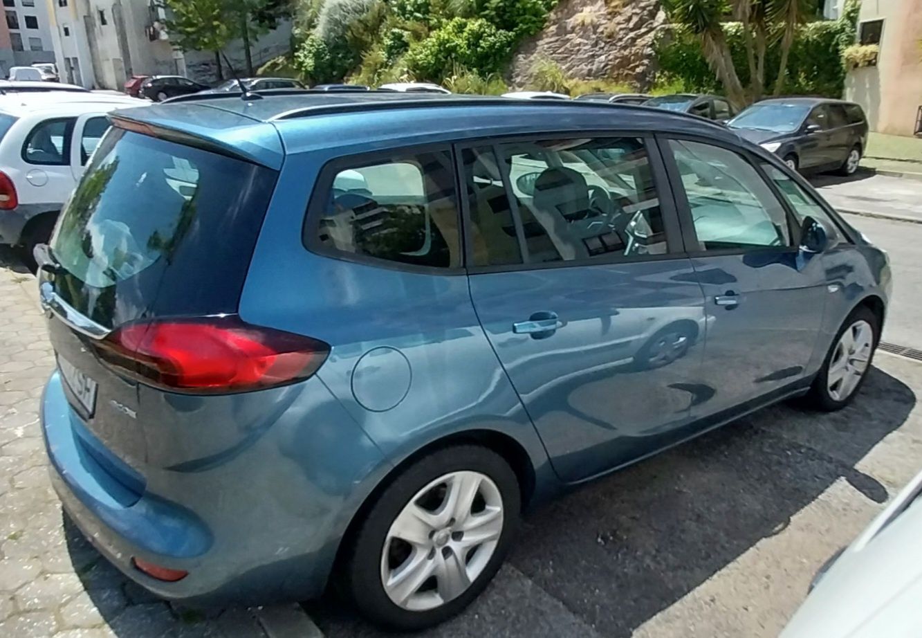 Opel Zafira Tourer 1.6 CDTi |7 lugares|2012|7.800 €
   >