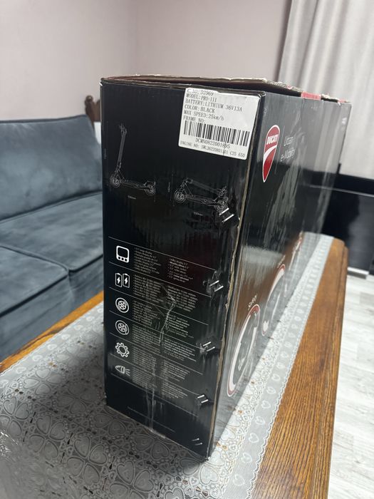 Електросамокат  Ducati PRO-3  електричний самокат