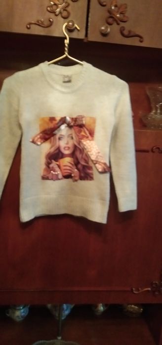 Теплый шерстяной свитер на девочку, Турция