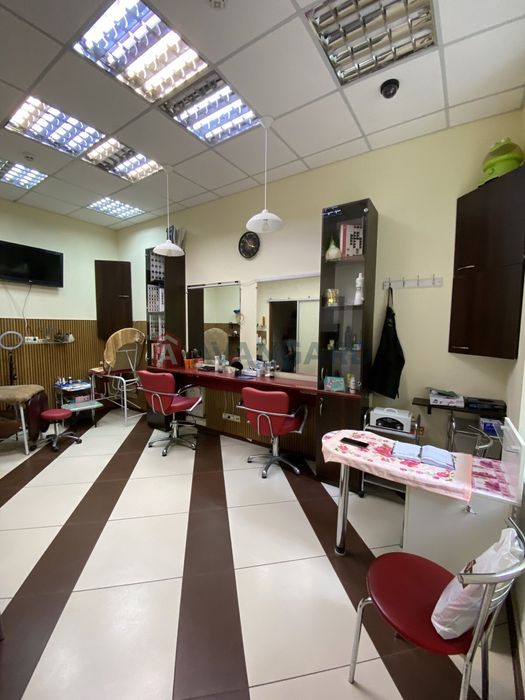 Продам готовий бізнес у центральному районі Салон Краси35000$