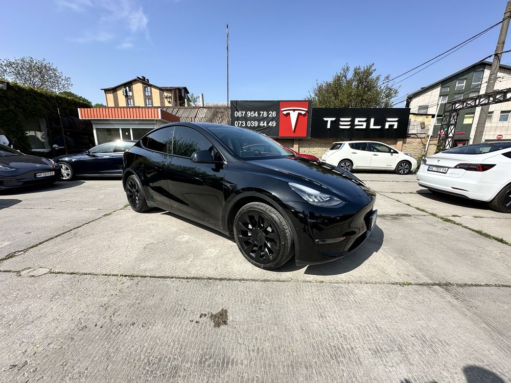 Tesla model Y Dual motor