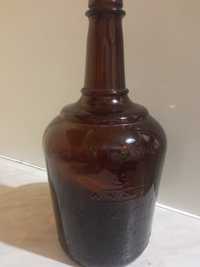 Butelka z 1974 roku Winiary