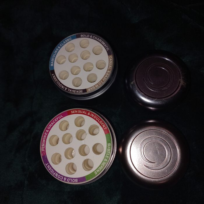 Pojemnik na próbki oriflame perfum