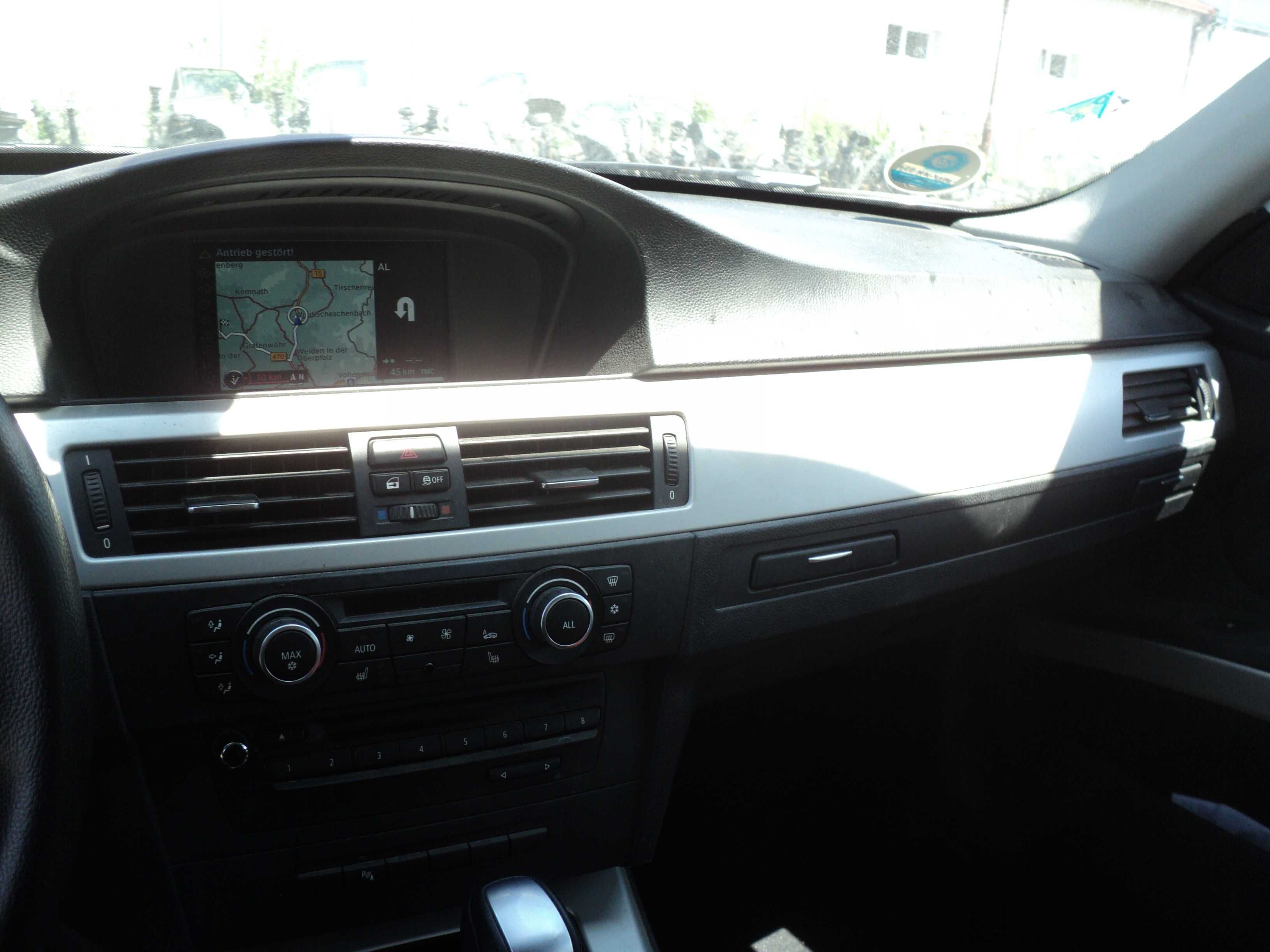 Kratka nawiewu środkowa BMW E90 E91 rok 2012
