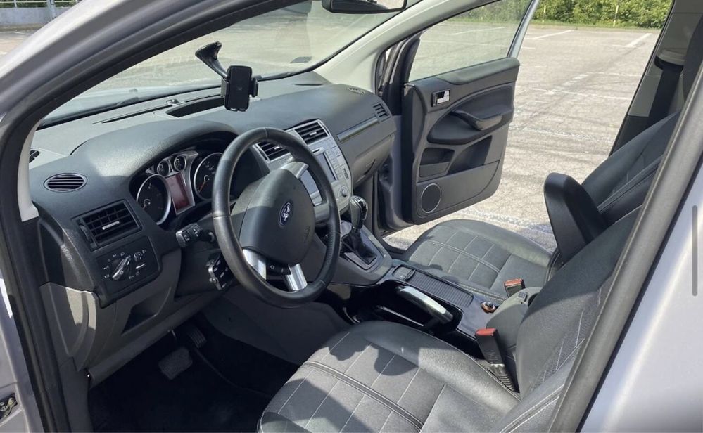 Ford Kuga 2.0d automat