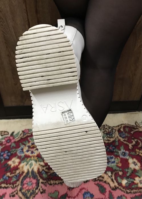 Ботинки кожанные женские 39 угги женские 40