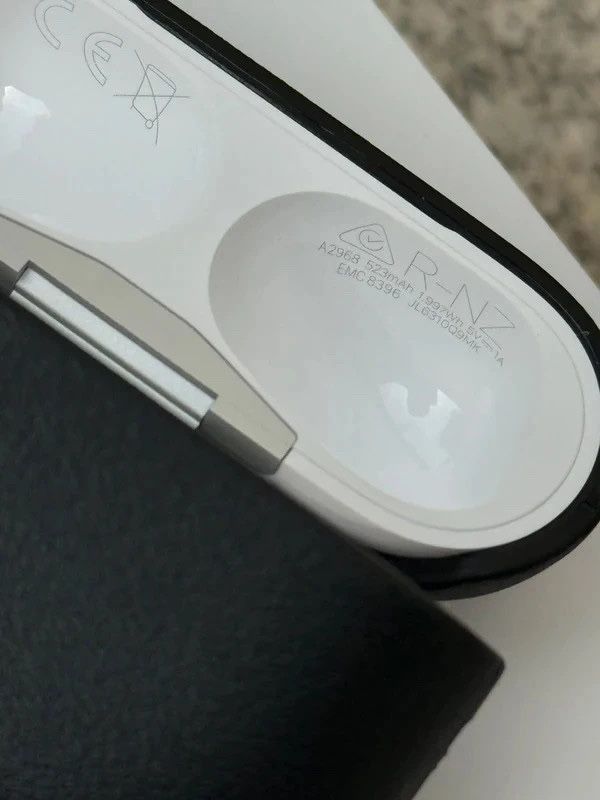 AirPods Pro 2 (USB-C) Apple