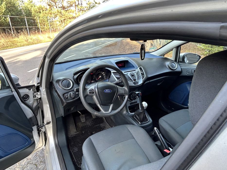 Форд Фієста в чудовому стані