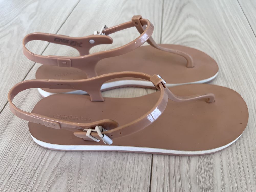 Calvin Klein klapki sandałki rozmiar 41 nowe