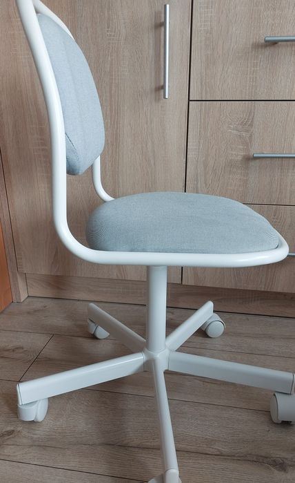 Krzesło biurowe dziecięce regulowane biały szary fotel do biurka Ikea