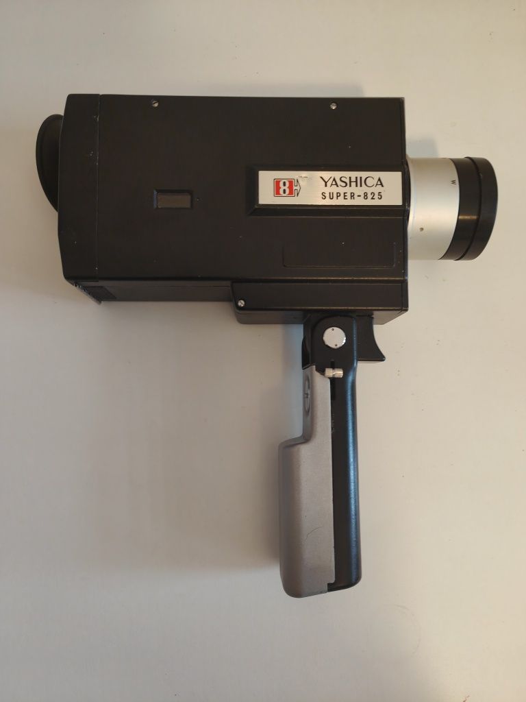 YASHICA SUPER-825 kamera na film super 8mm