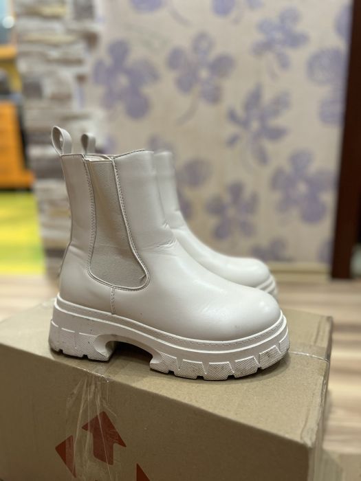 Продам Ботинки челси