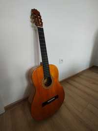 Gitara mało uzywana